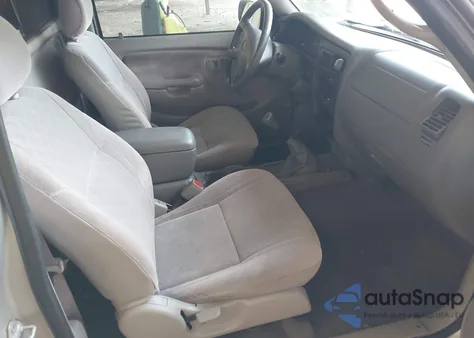 2001 Toyota Tacoma from USA, damaged, VIN 5TENL42N41Z874365